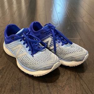 Women’s New Balance 860